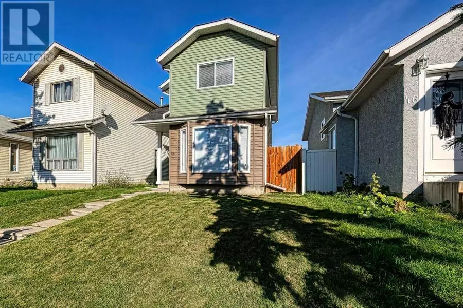 48 Dovercliffe Way SE, Calgary, AB T2B2C6