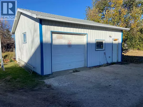 Wainwright, AB T9W1E8,1112 15 Street