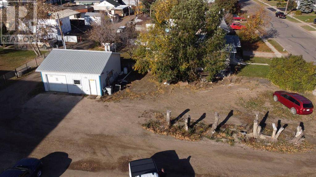 1112 15 Street, Wainwright, AB T9W1E8