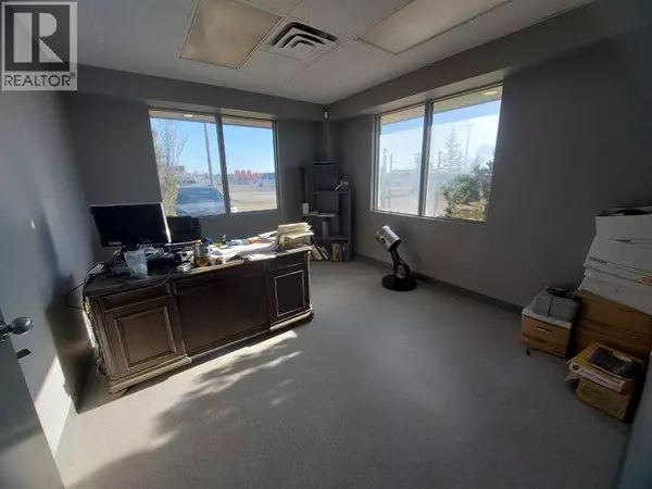 Rural Lacombe County, AB T0M0J0,37, 27123 Highway 597