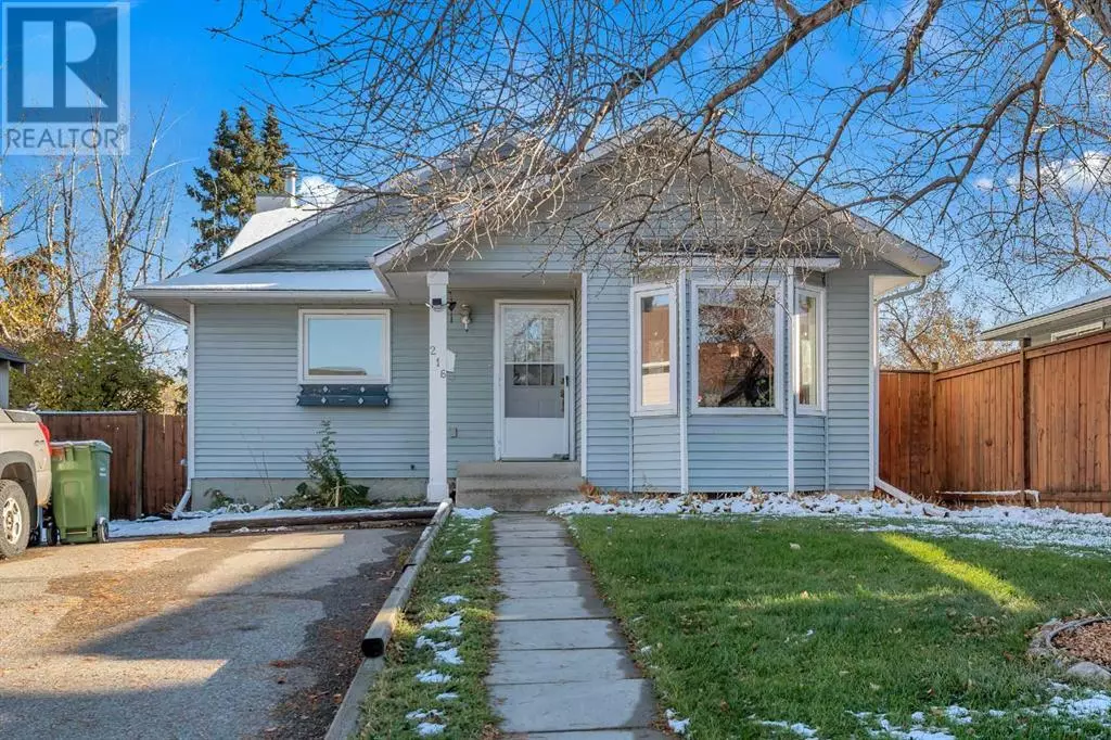 Calgary, AB T2J6R5,216 Deersaxon Circle SE