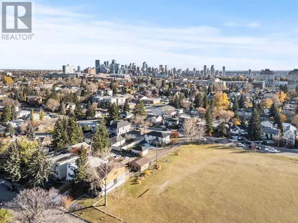 1723 22 Avenue NW, Calgary, AB T2M1R5