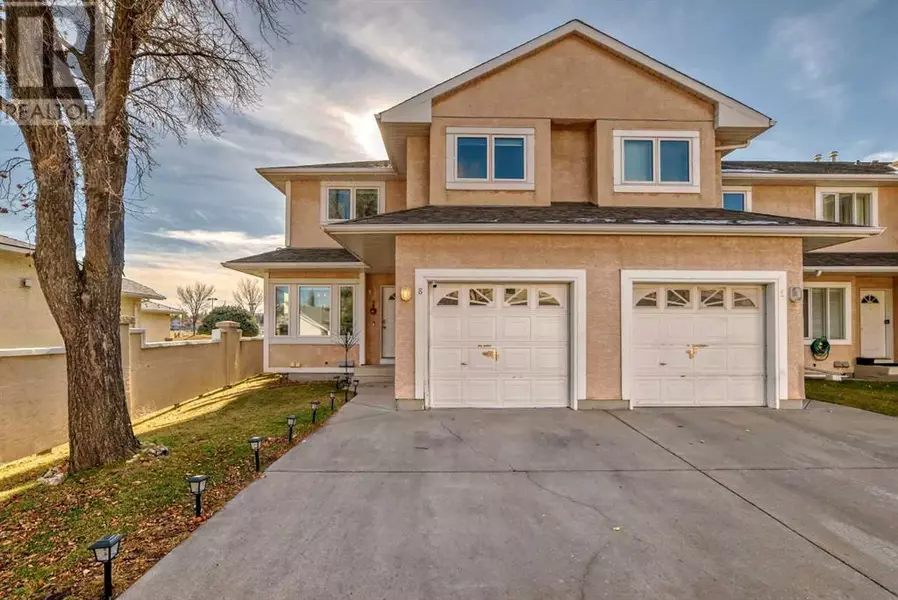 8, 388 Sandarac Drive NW, Calgary, AB T3K4E3