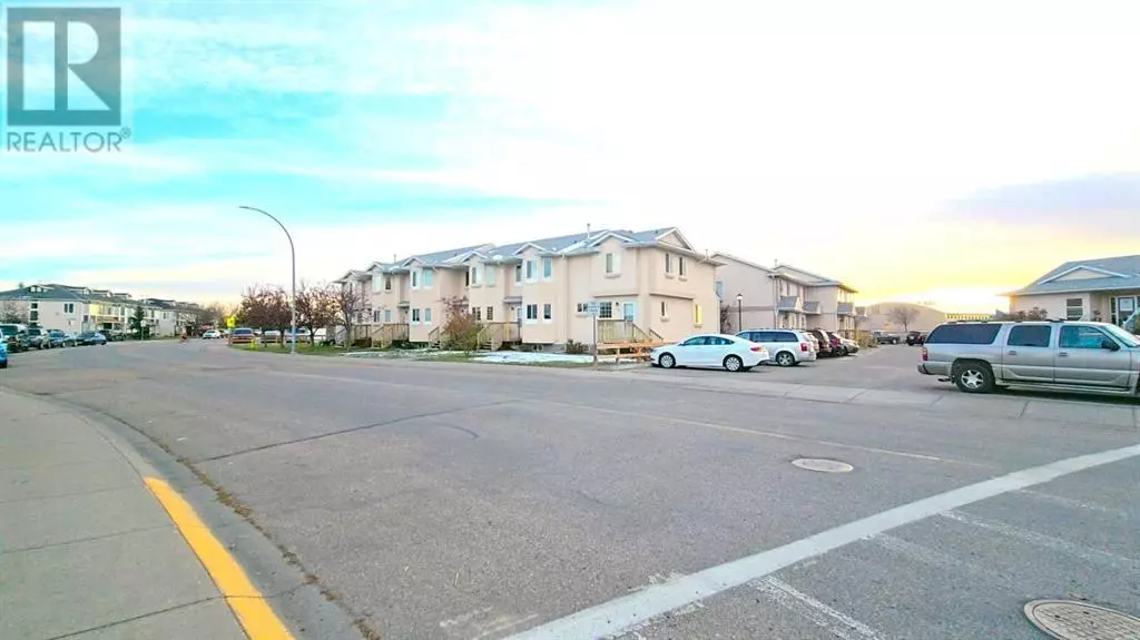 Strathmore, AB T1P1P6,5, 204 Strathaven Drive