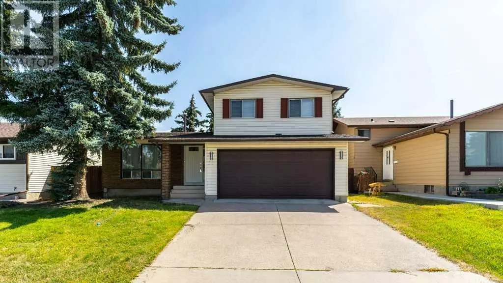 84 Templevale Way NE, Calgary, AB T1Y4V2