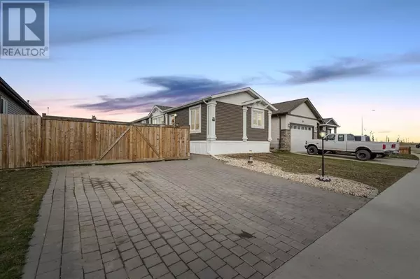 785 Beacon Hill Drive, Fort Mcmurray, AB T9H2P4