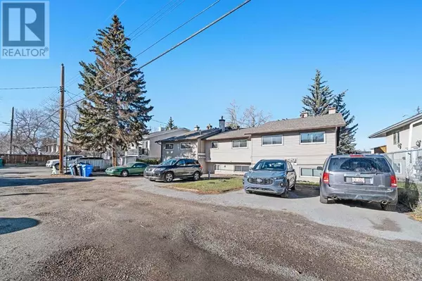 Calgary, AB T3B1X5,7511 41 Avenue NW