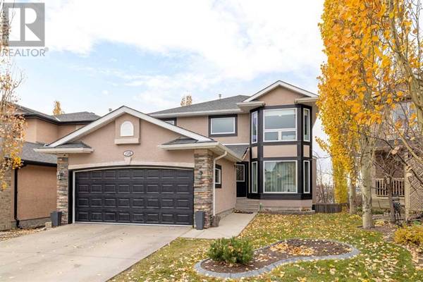 198 Royal Birkdale Crescent NW, Calgary, AB T3G5R8