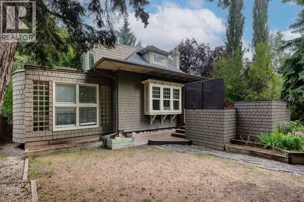 Calgary, AB T2T2X5,3012 7 Street SW