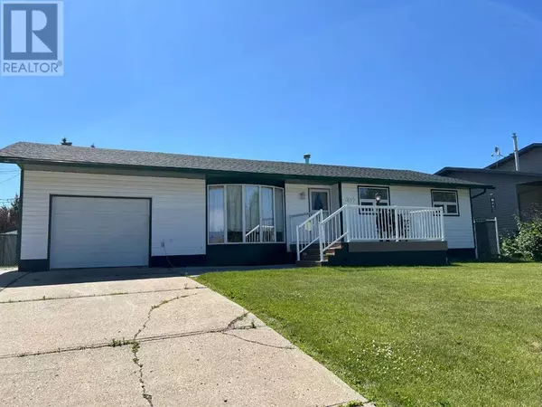 407 7 Avenue, Fox Creek, AB T0H1P0