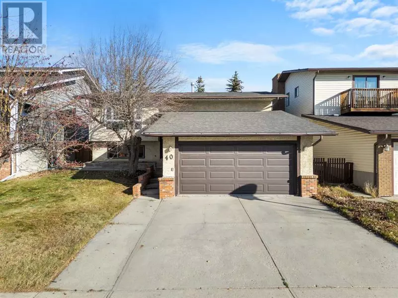 40 Hawkwood Road NW, Calgary, AB T3G1X7