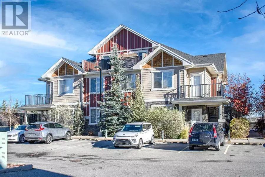 6, 35 West Coach Manor SW, Calgary, AB T3H1R7