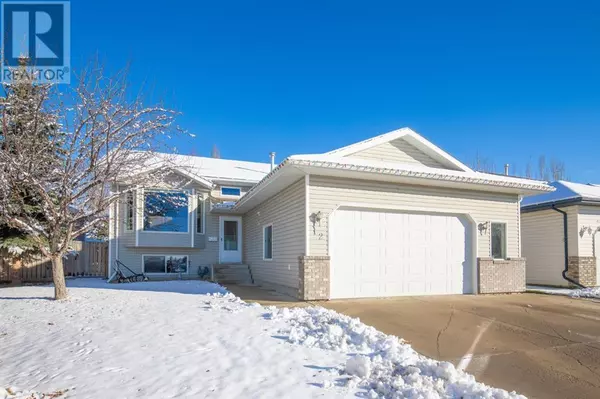 12 Ammeter Close, Red Deer, AB T4R2Y4