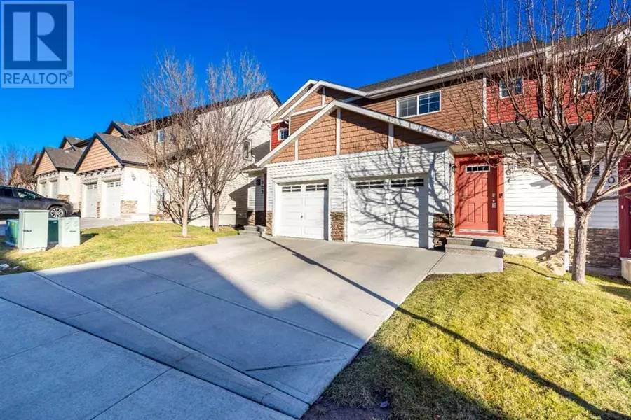 107 Pantego Lane NW, Calgary, AB T3K0T1