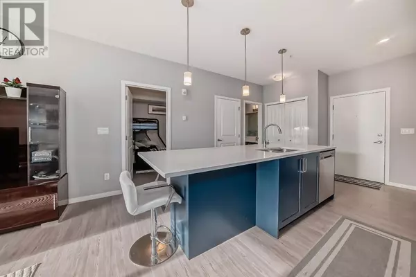 Calgary, AB T3M3B1,220, 4350 Seton Drive SE