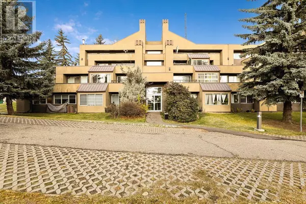 Calgary, AB T3H2L2,1, 105 Village Heights SW