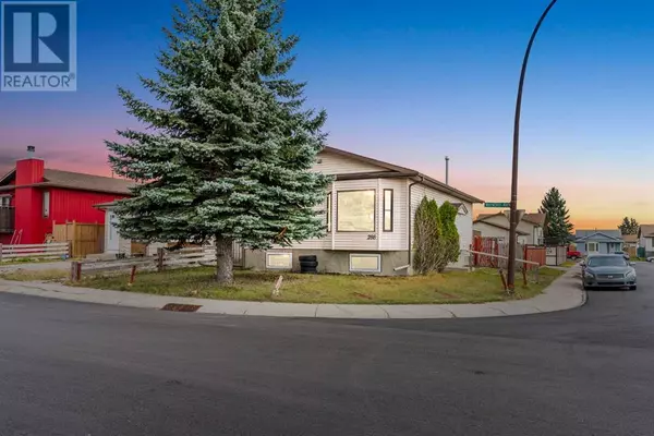 288 Whitworth Way NE, Calgary, AB T1Y6E4