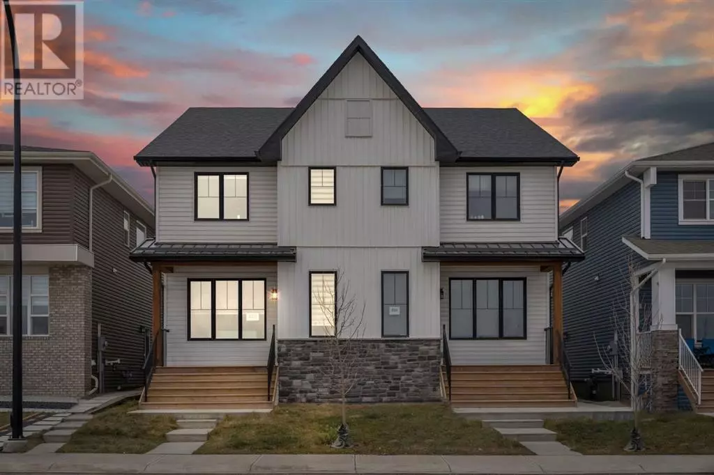 Calgary, AB T3P1Y6,220 Herron Mews NE