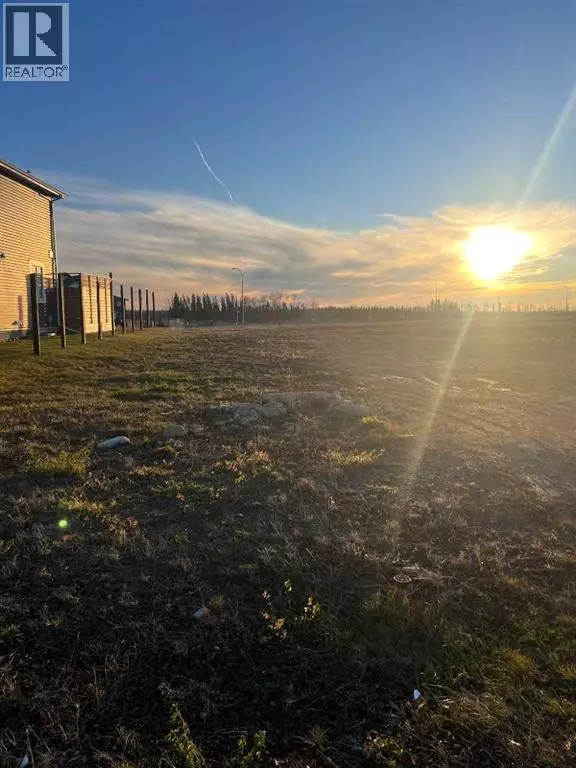 Fort Mcmurray, AB T9H0H2,156 Mcghee Street