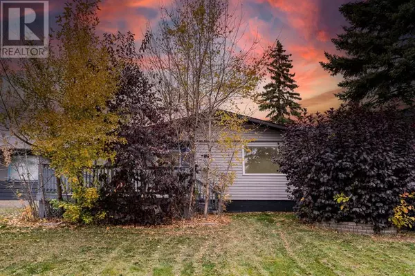 3431 32A Avenue SE, Calgary, AB T2B0J8