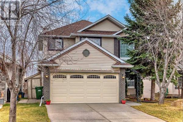 38 Somercrest Circle SW, Calgary, AB T2Y3H1