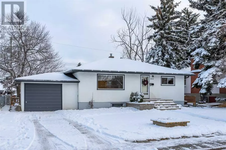 5412 Thornbriar Road NW, Calgary, AB T2K2X8