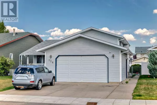 Red Deer, AB T4R2L6,174 Donnelly Crescent