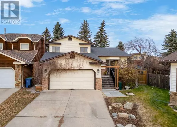 119 Hawkhill Court NW, Calgary, AB T3G2T7