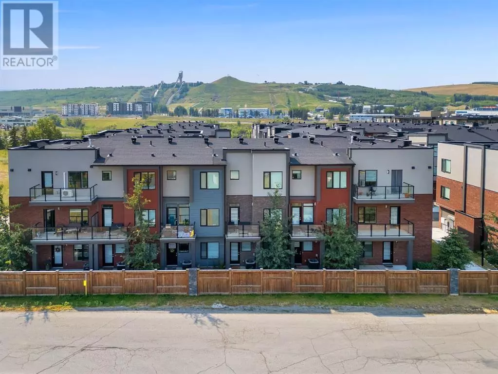 Calgary, AB T3B6J2,618 Greenbriar Common NW