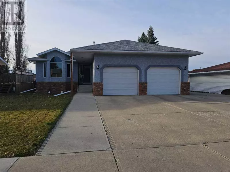 4236 Shannon Drive, Olds, AB T4H1C3