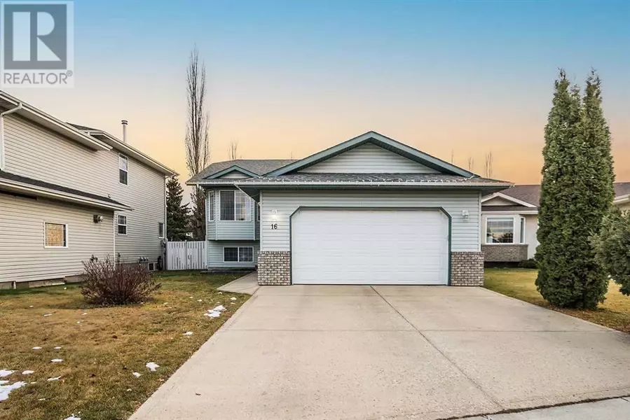 16 Duval Close, Red Deer, AB T4R2Y7