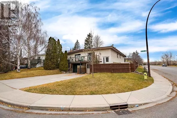 Calgary, AB T3B4C3,7002 54 Avenue NW