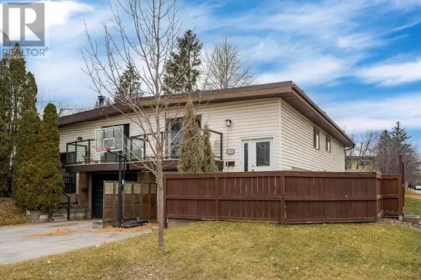 Calgary, AB T3B4C3,7002 54 Avenue NW