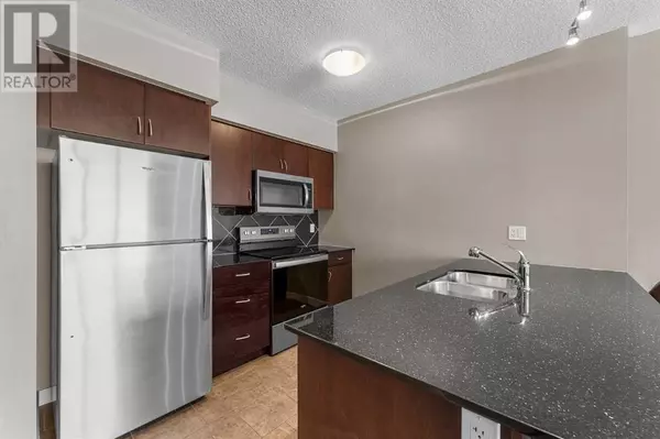 Calgary, AB T2V2W3,906, 8880 Horton Road SW