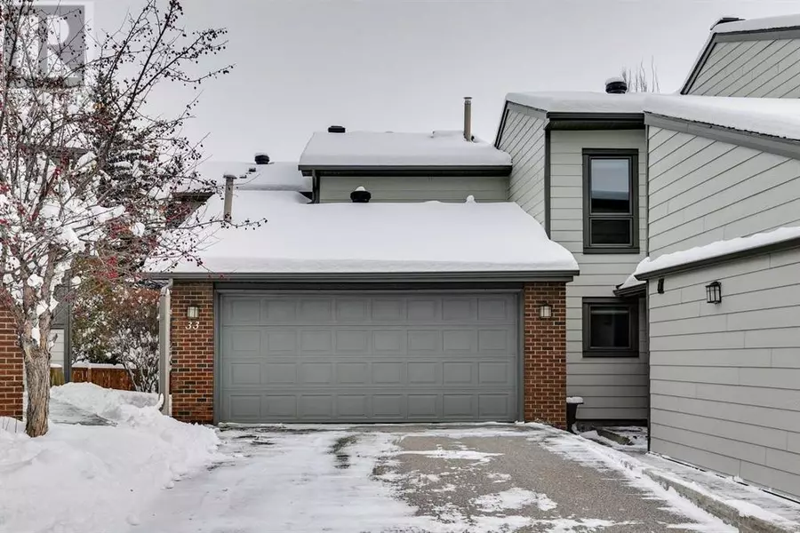 33, 185 Woodridge Drive SW, Calgary, AB T2W3X7