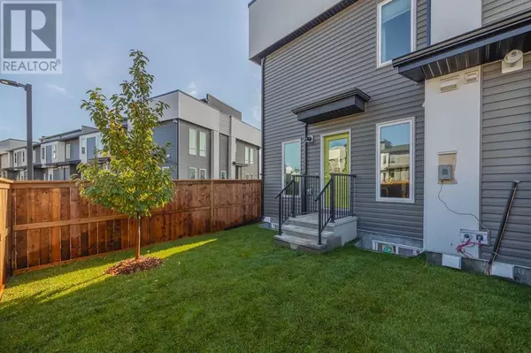 424 Seton Circle SE, Calgary, AB T3M3H1