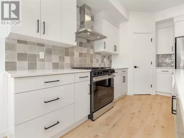Lethbridge, AB T1J5V1,714 Violet Place W