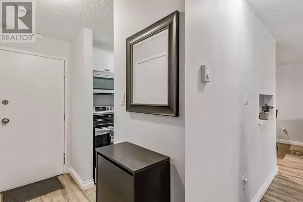 Calgary, AB T3C3T9,122, 550 Westwood Drive SW