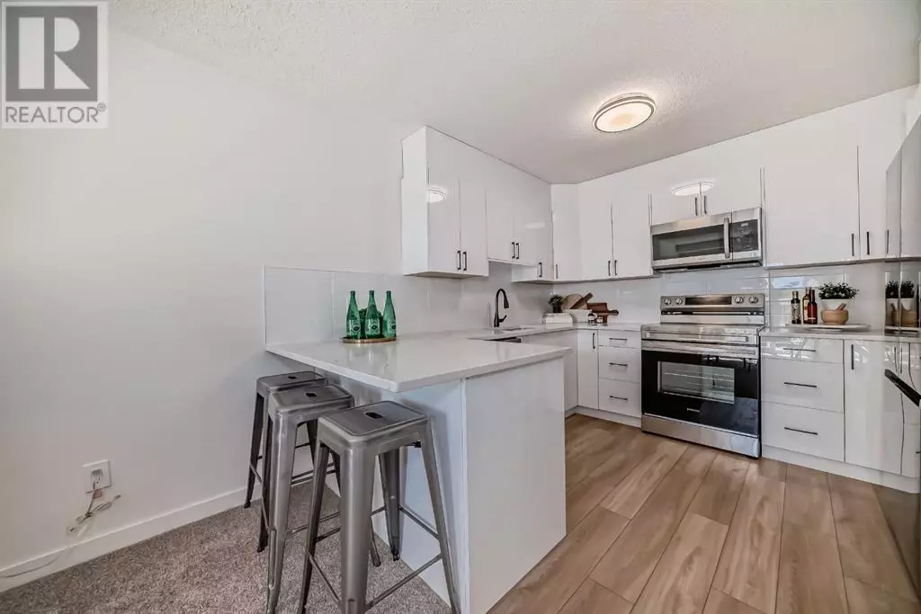 Calgary, AB T3E6N5,138, 3015 51 Street SW