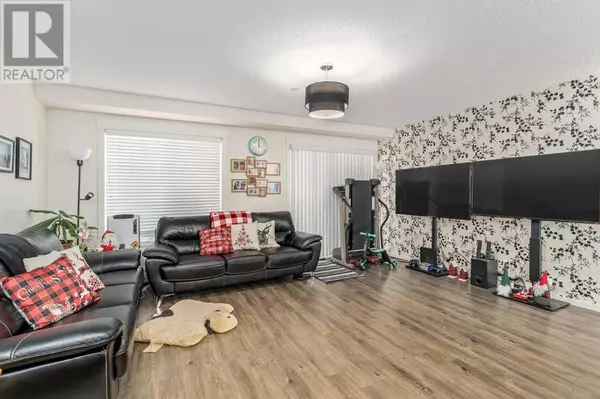 Calgary, AB T2Z4R2,4101, 755 Copperpond Boulevard SE