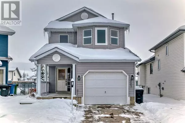 227 Saratoga Place NE, Calgary, AB T1Y6Z9