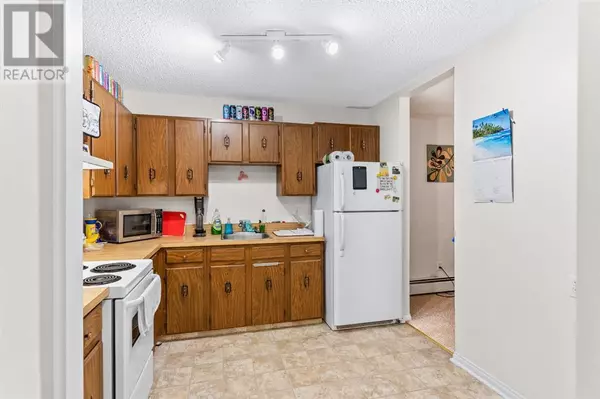 Calgary, AB T2J5P1,23, 366 94 Avenue SE