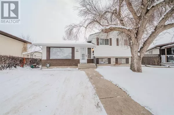 Red Deer, AB T4N4X8,11 Fox Crescent