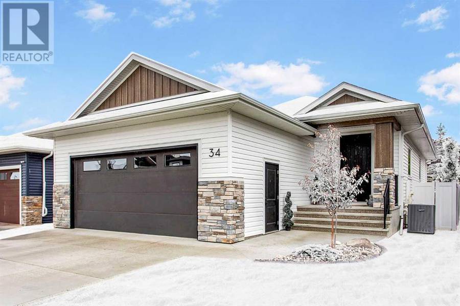 34 Longmire Close, Red Deer, AB T4R0T1