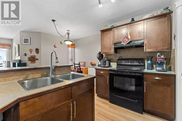 Calgary, AB T3M0B5,195 Cranberry Close SE