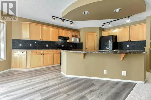 Calgary, AB T3L2R9,82 TUSCANY RAVINE Road NW