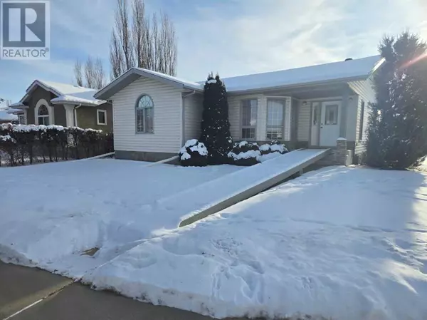 4619 55 Avenue, Lacombe, AB T4L1T7