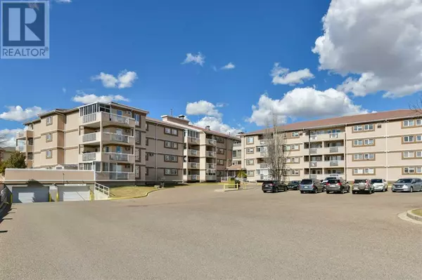 303, 22 Park Meadows Drive SE, Medicine Hat, AB T1B4E8