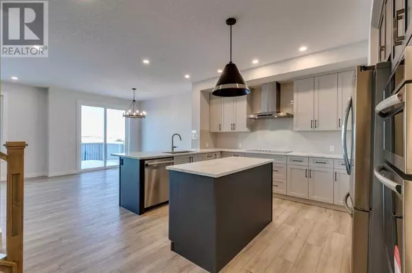 Okotoks, AB T1S5R7,88 Ranchers View E