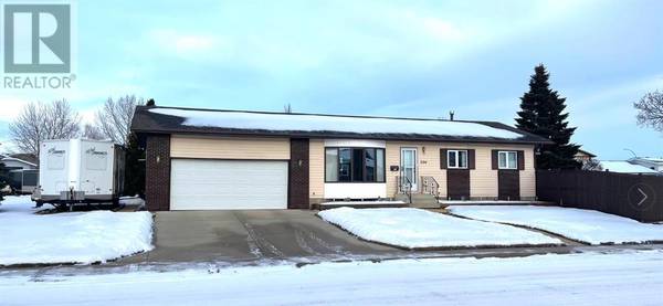 7104 43 Avenue, Camrose, AB T4V4C8